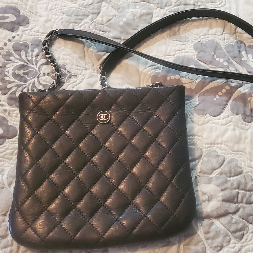 Employee Black Lambskin Leather Quilted Cross Body